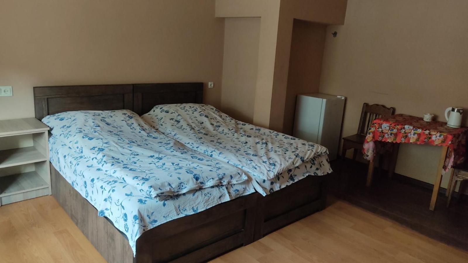 Guesthouse Mabu - 4 Newly Built Rooms In The Heart Of Местия Экстерьер фото